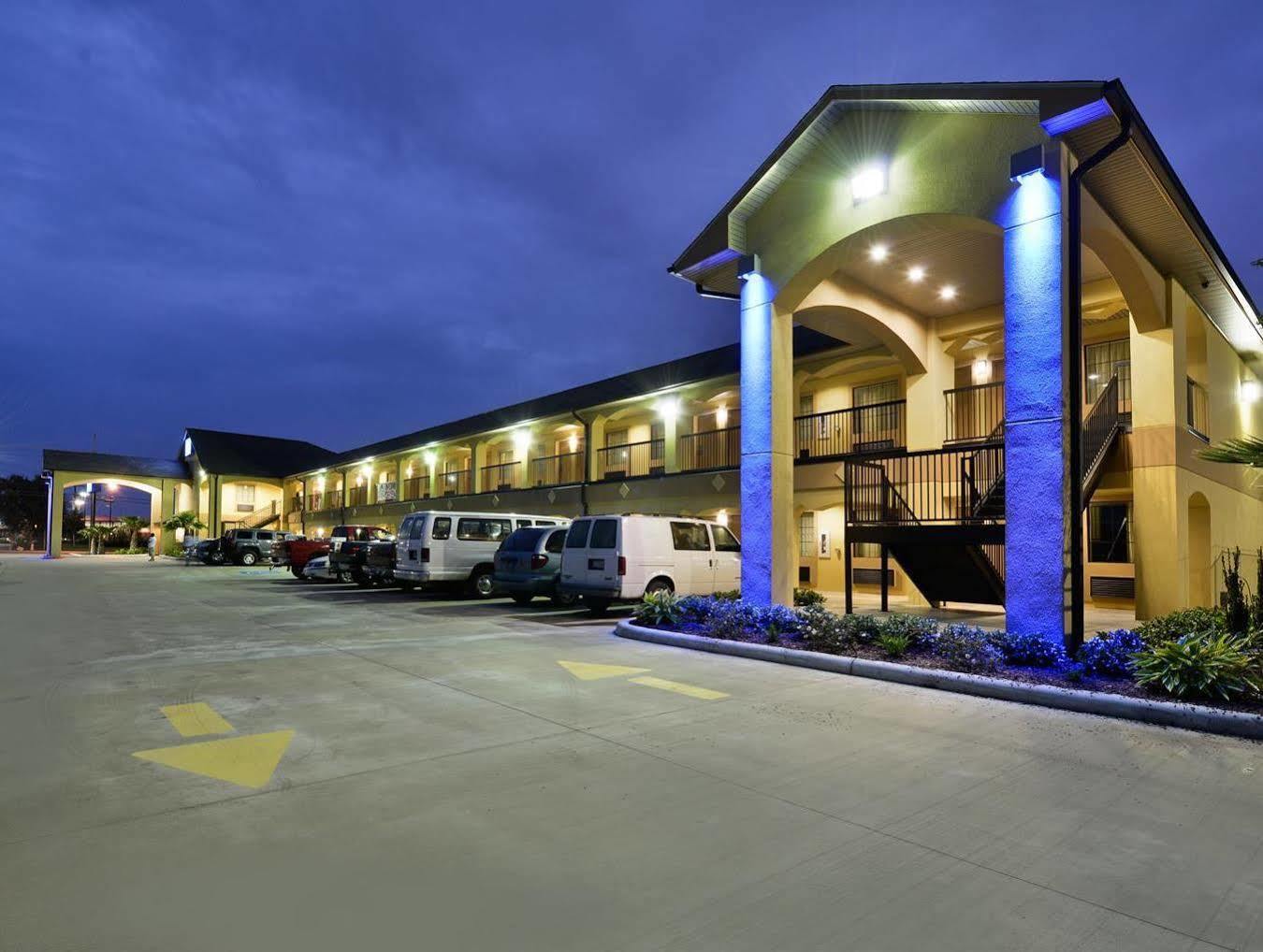 Americas Best Value Inn Lake Charles Interstate 210 Eksteriør bilde