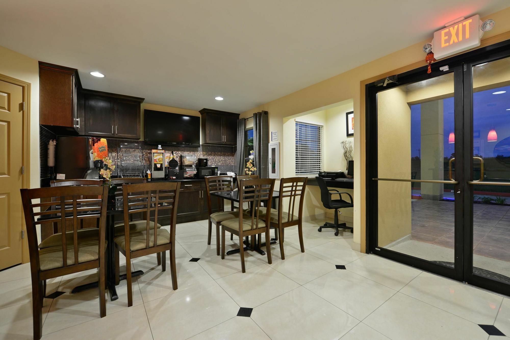 Americas Best Value Inn Lake Charles Interstate 210 Restaurant bilde